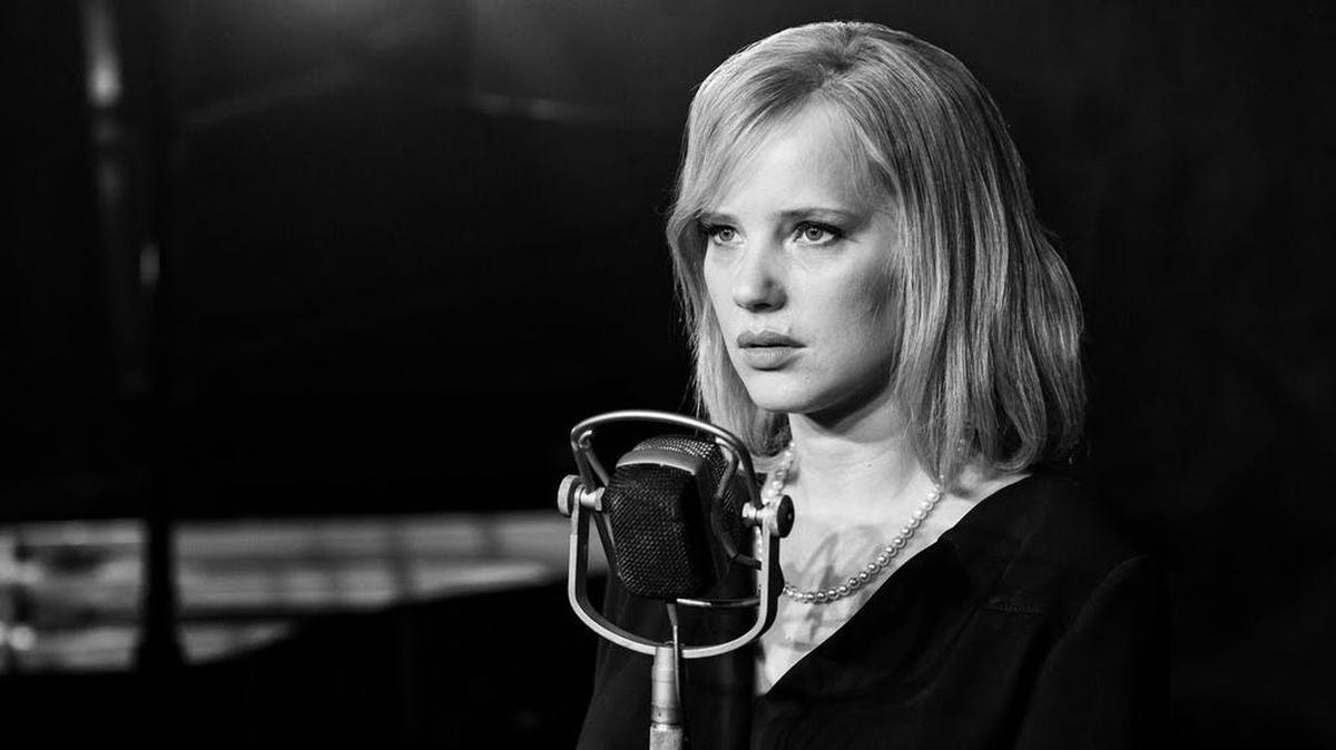 La actriz Joanna Kulig es la protagonista de la película polaca “Cold War”, nominada al Oscar por mejor película extranjera.