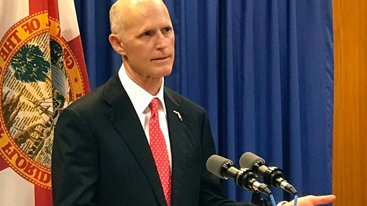 El gobernador Rick Scott salió en una gira para abogar por el turismo y la protección del medio ambiente en la Florida.
