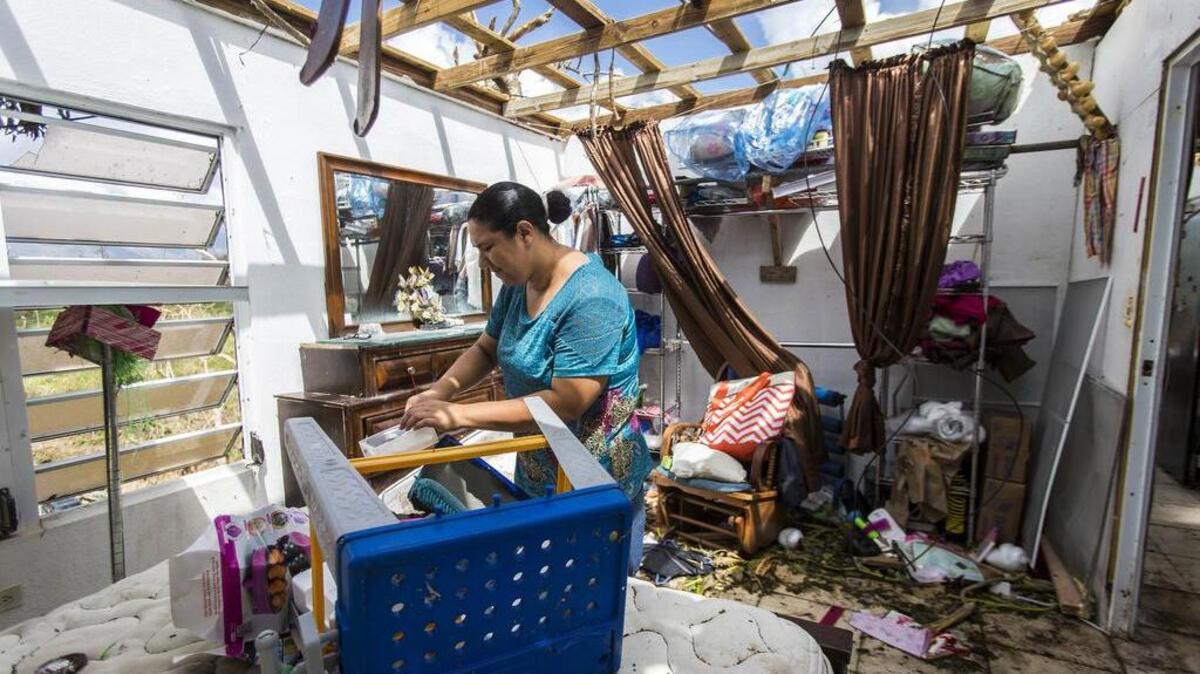 Meryanne Aldea perdió prácticamente todas sus pertenencias en su casa del pueblo de Juncos, en Puerto Rico, cuando el huracán María levantó el techo de la vivienda.