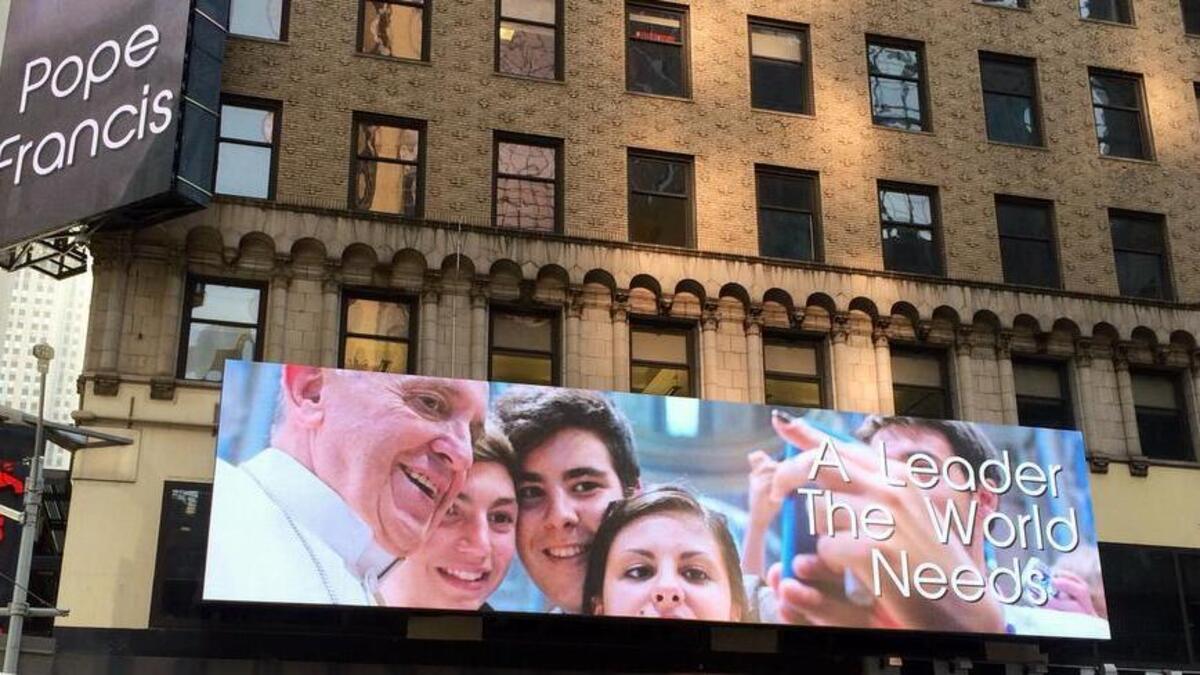 
Nueva York dio una bienvenida por todo lo alto al Papa Francisco, un líder de la Iglesia que disfruta de una gran popularidad entre los jóvenes.
