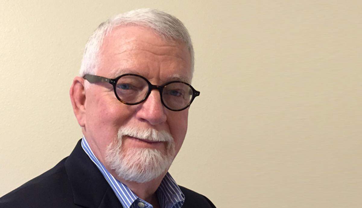 Mac Stipanovich fue jefe de gabinete del ex gobernador de Florida, Bob Martínez, y un estratega republicano por mucho tiempo que actualmente está registrado sin afiliación partidaria.