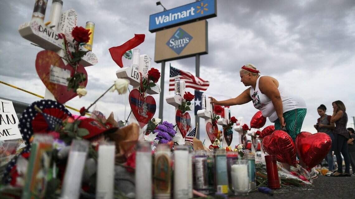 Walmart da un primer paso sobre el control de las armas, pero no es suficiente