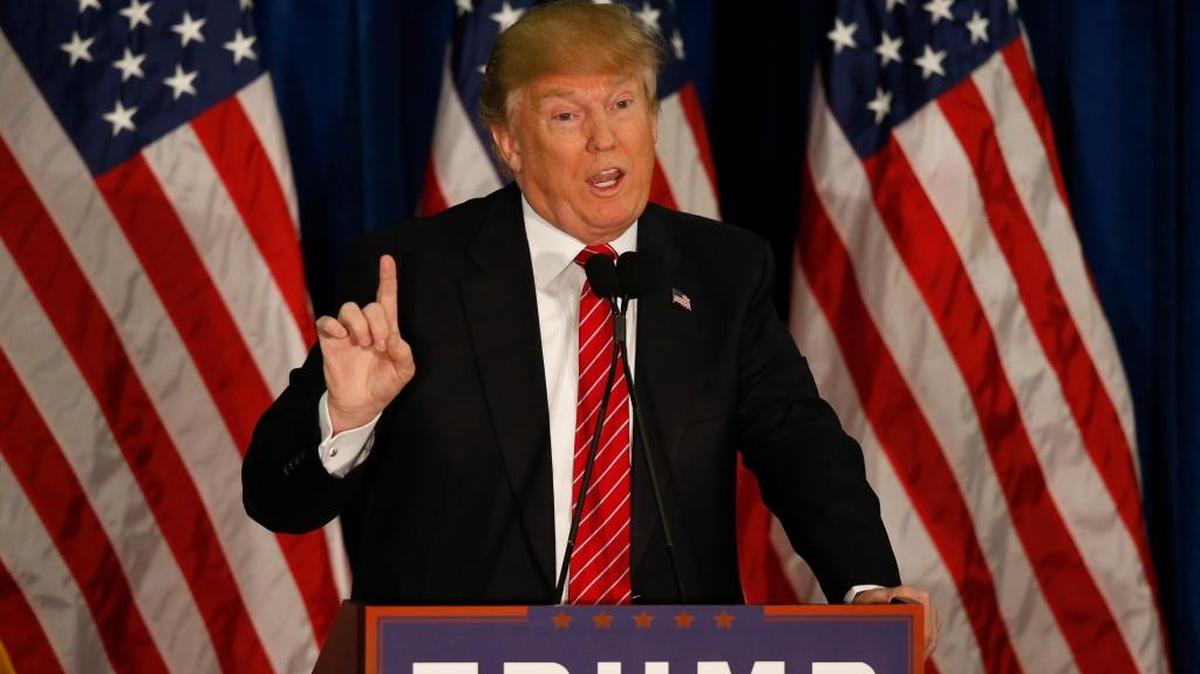 El precandidato presidencial republicano Donald Trump en un alto en su campaña, el 3 de marzo, en Portland, Maine.