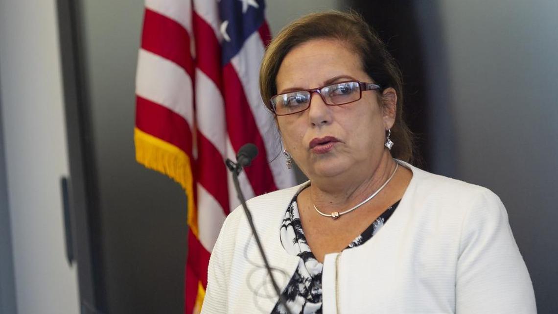 La doctora cubana Ramona Matos participa en el anuncio de la demanda contra la Organización Panamericana de la Salud, acusada de participar en el supuesto tráfico humano de doctores cubanos, el 30 de noviembre de 2018, en Doral, Florida.