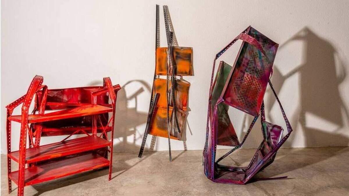 Piezas de la exposición “Redacted”, del artista cubanoamericano César Trasobares.