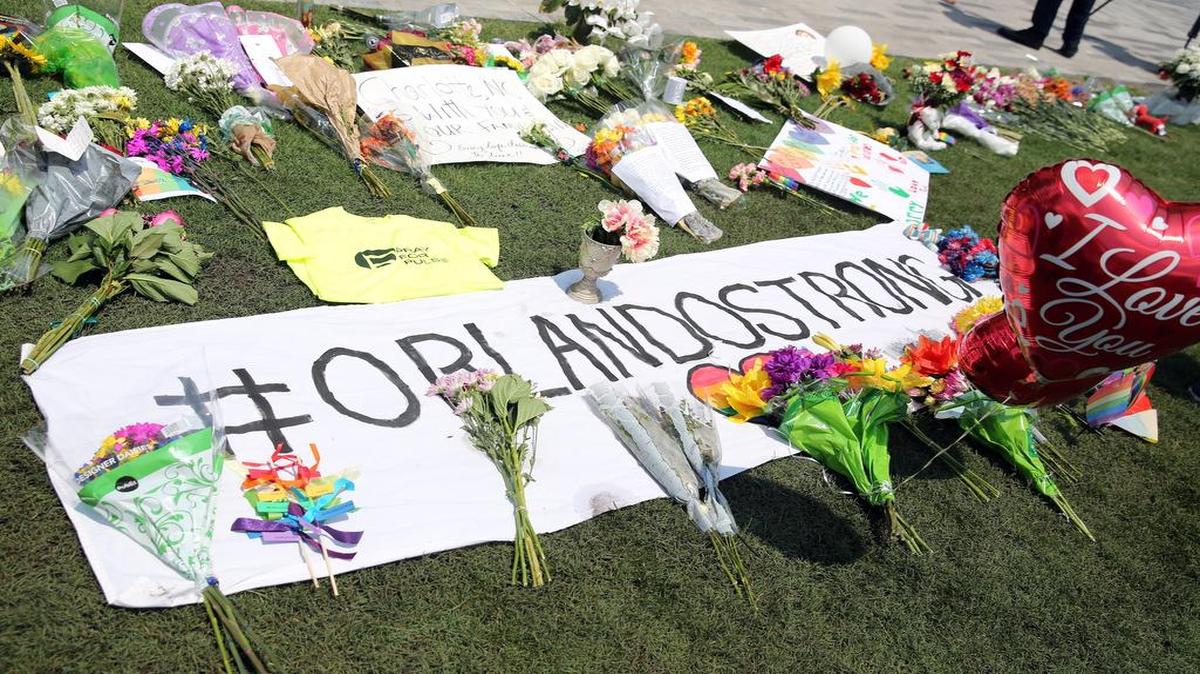 Un homenaje en recuerdo a las víctimas de la masacre en el bar Pulse de Orlando.
