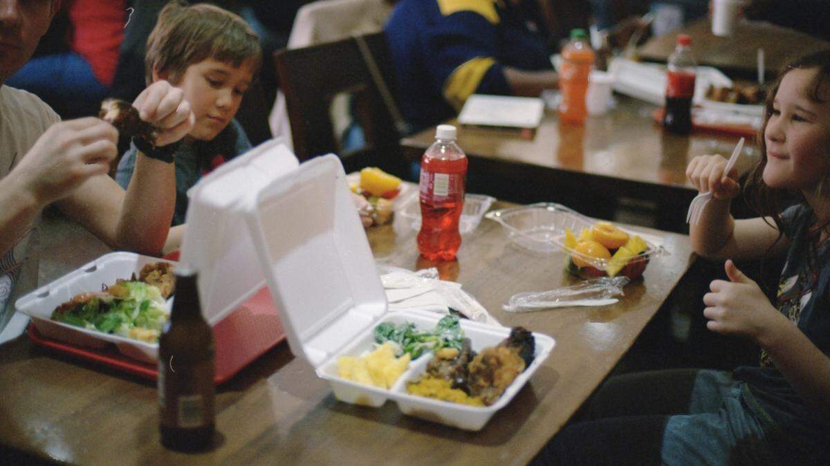 Millones de floridanos no consumen suficientes alimentos, por eso se necesitan programas y nuevas estrategias para garantizar la seguridad alimentaria durante todo el año. 