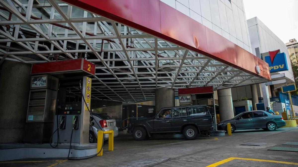 Una estación de servicio de gasolina de Petróleos de Venezuela (PDVSA), en Caracas.