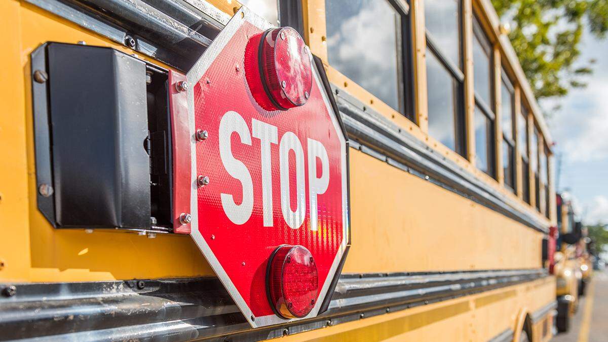 La amenaza y el acoso entre estudiantes no son tolerados en las Escuelas Públicas de Miami-Dade y mucho se está haciendo para que dicho comportamiento sea totalmente eliminado de nuestros planteles escolares.