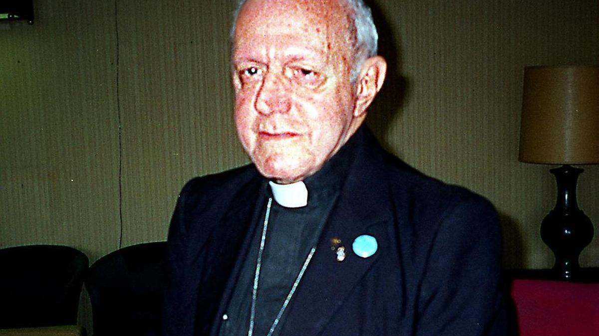 El obispo cubano Eduardo Boza Masvidal, en una foto de 1995.