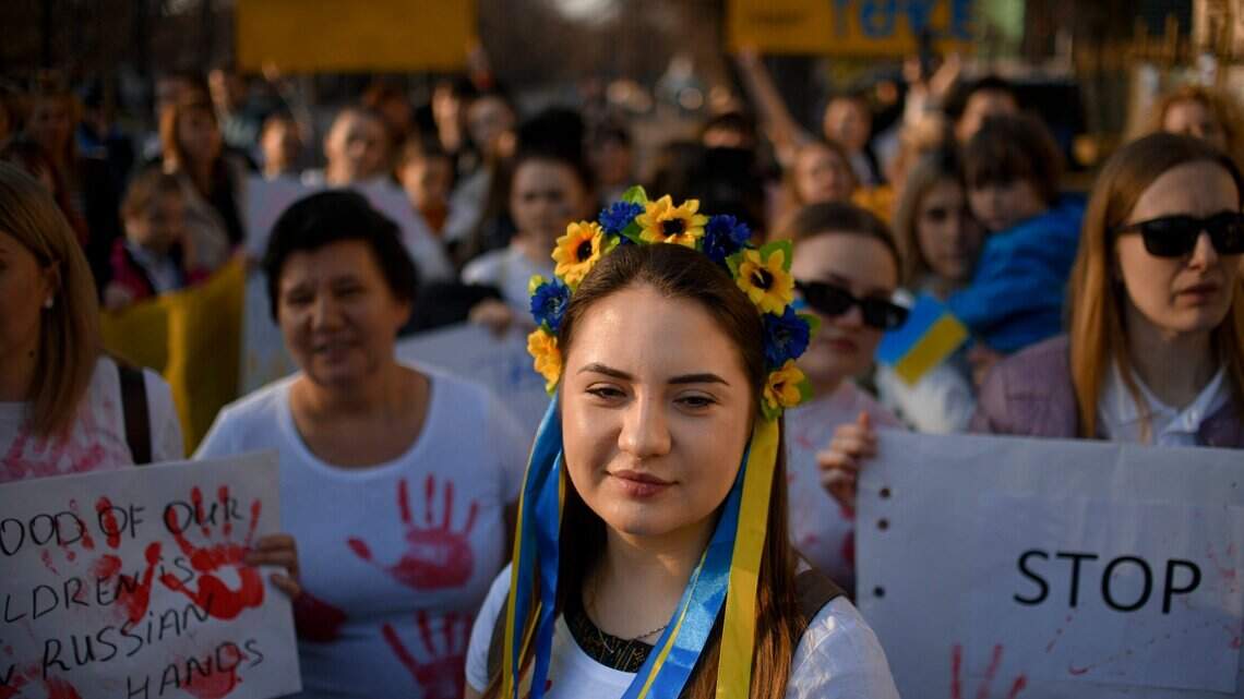 Ucrania y los girasoles pisoteados | Opinión