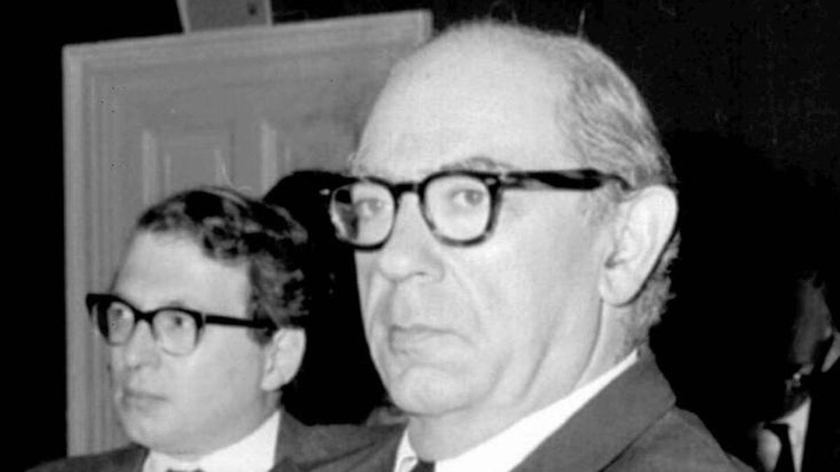 El filósofo e historiador Isaiah Berlin, derecha, en una foto de archivo de julio de 1966.