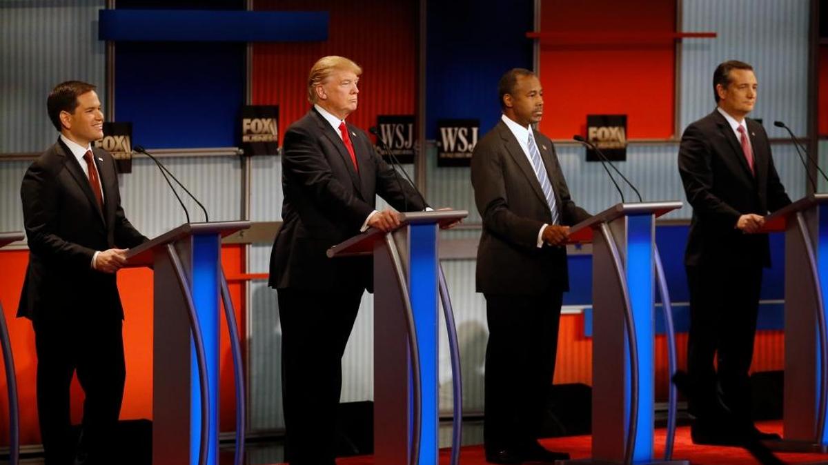 Los candidatos (desde la izq.) Marco Rubio, Donald Trump, Ben Carson yTed Cruz participan en el debate presidencial republicano celebrado en Milwaukee el pasado 10 de noviembre.