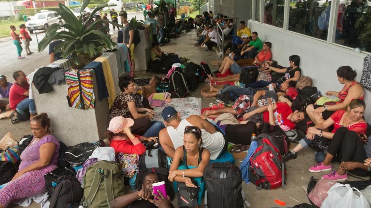 Cubanos en Costa Rica en espera de pasar a Estados Unidos. Los cubanos que tratan de llegar a la frontera pasando por Centroamérica se les llama ‘balseros terrestres’