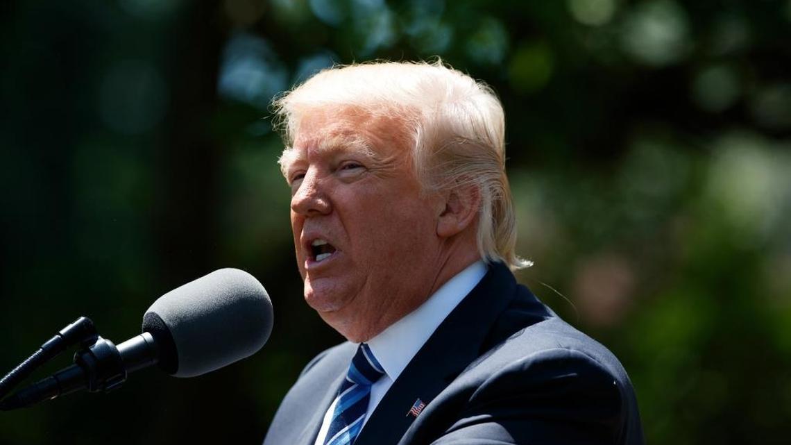 El presidente Donald Trump habla en una ceremonia en el Rose Garden de la Casa Blanca el 2 de mayo.