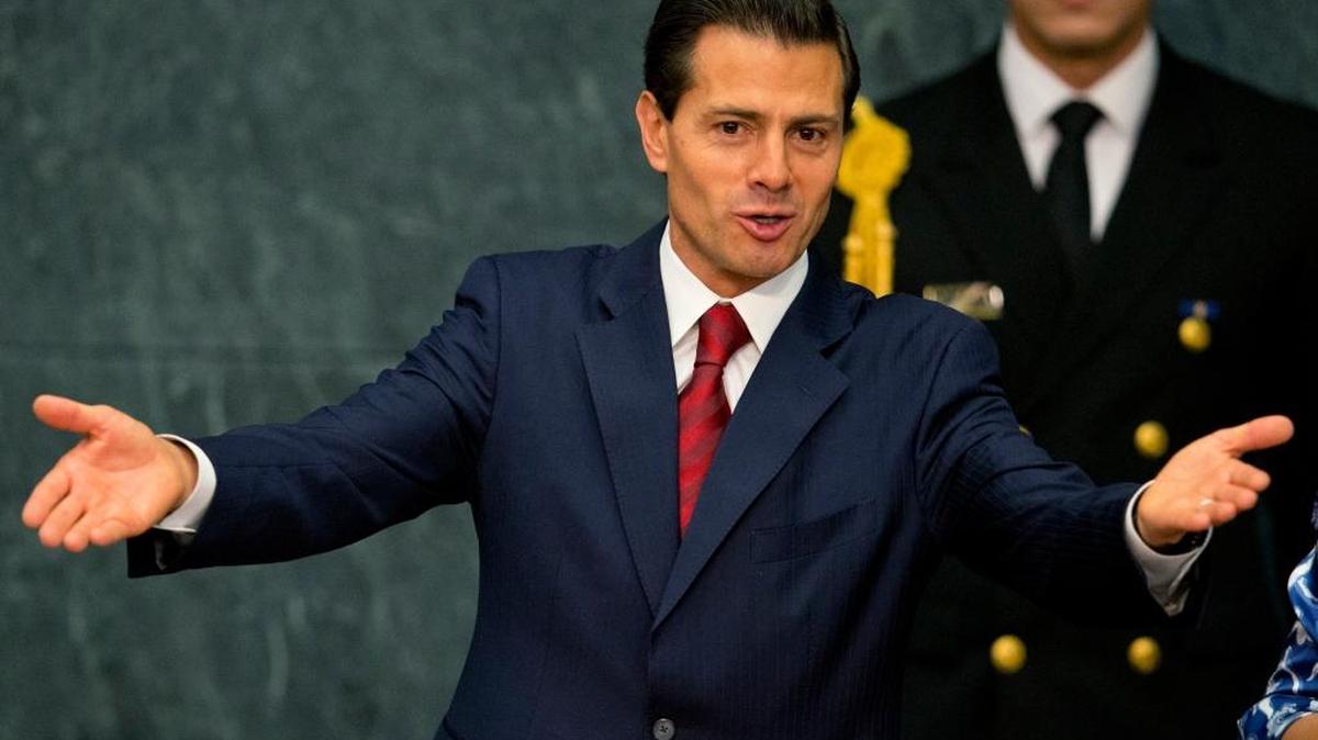 El presidente de México, Enrique Peña Nieto, plagió 29 por ciento de su tesis de grado en la escuela de leyes, según una investigación de un grupo de periodistas mexicanos.