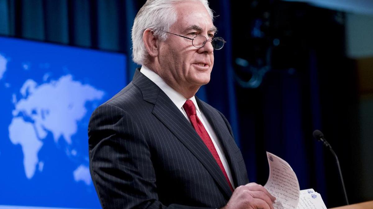 El secretario de Estado, Rex Tillerson, fue despedido el martes por el presidente Donald Trump. Tillerson se enteró de su despido en la red social Twitter.
