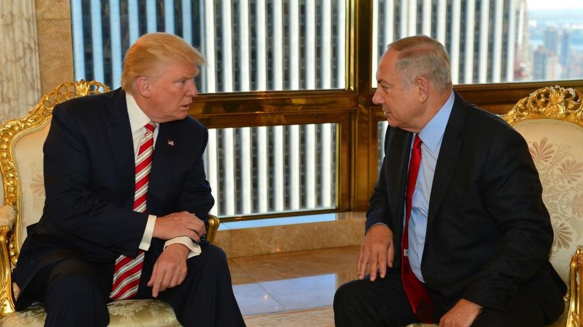 El entonces candidato a la presidencia Donald Trump con el primer ministro israelí Benjamin Netanyahu, el 25 de septiembre en Nueva York.