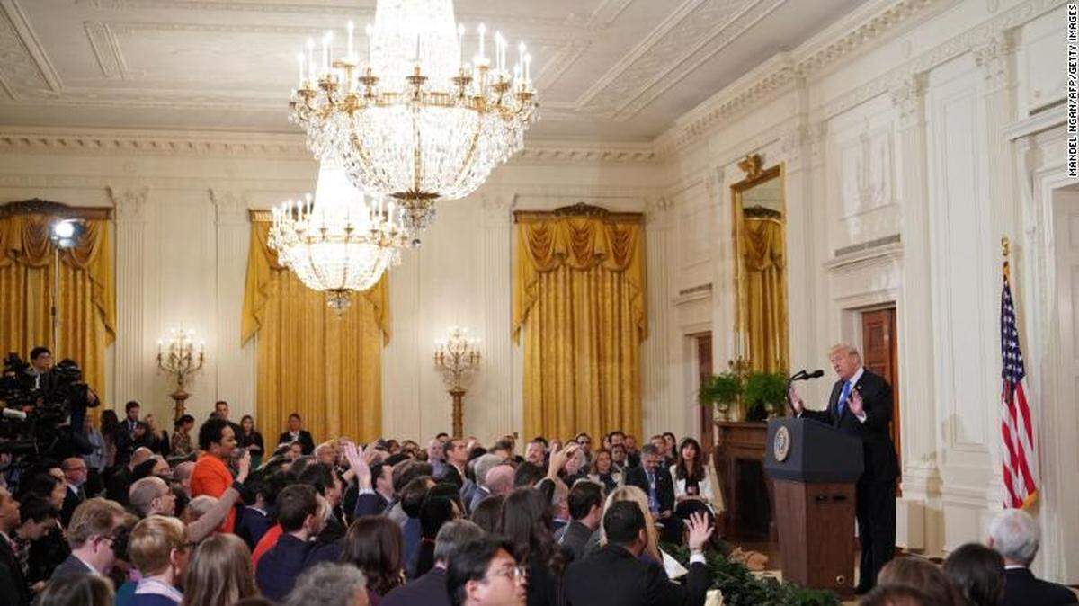 Presidente Trump en una conferencia de prensa