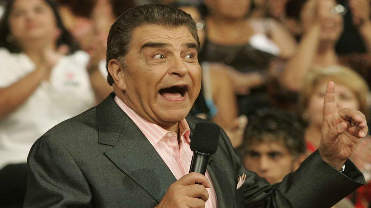 
Mario Kreutzberger (Don Francisco). 
