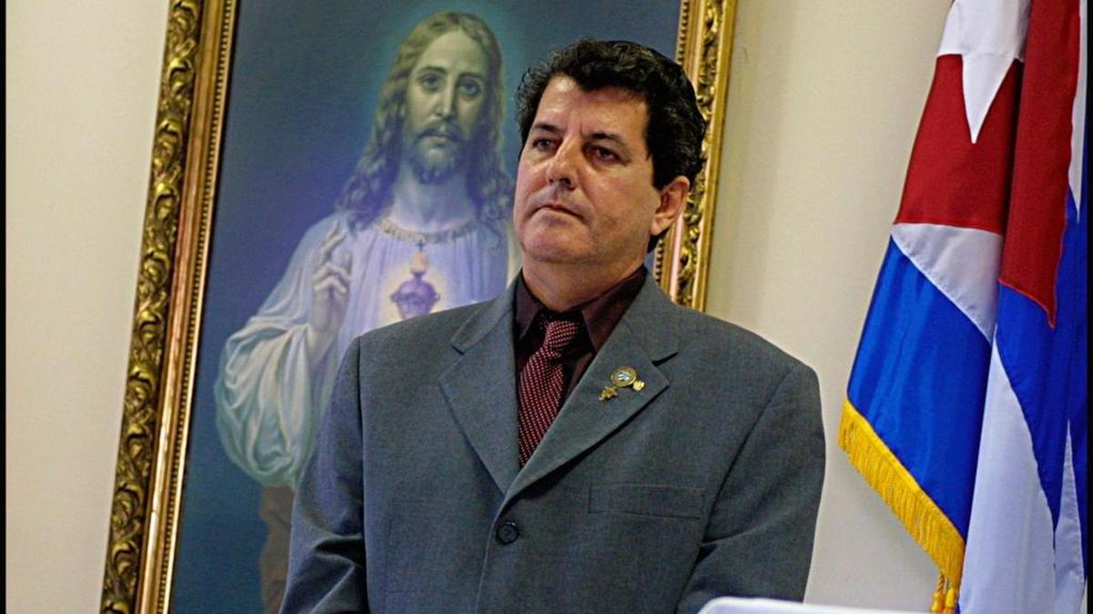 Foto de archivo. El desaparecido disidente Oswaldo Payá Sardiñas en La Ermita de La Caridad en Miami.