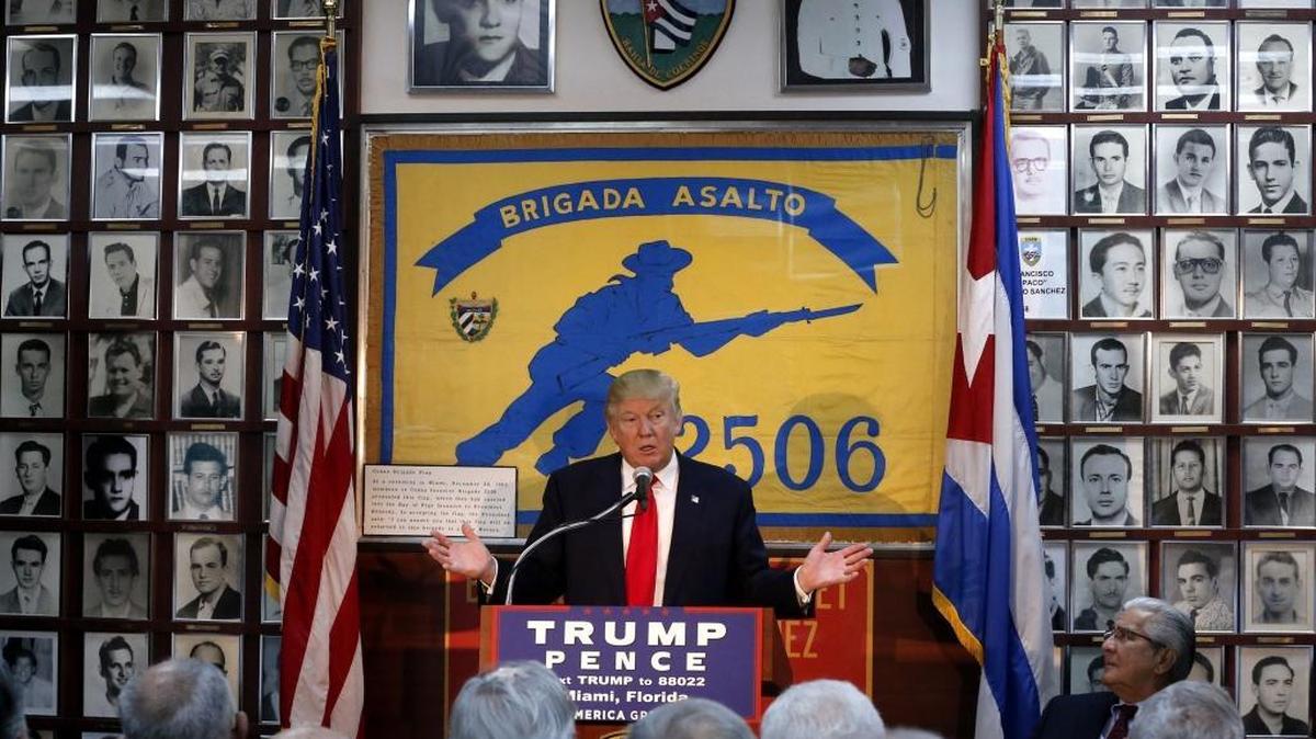 El candidato presidencial republicano, Donald Trump, visitó el martes 25 el Museo de la Brigada 2506, y habló a los veteranos de Bahía de Cochinos.