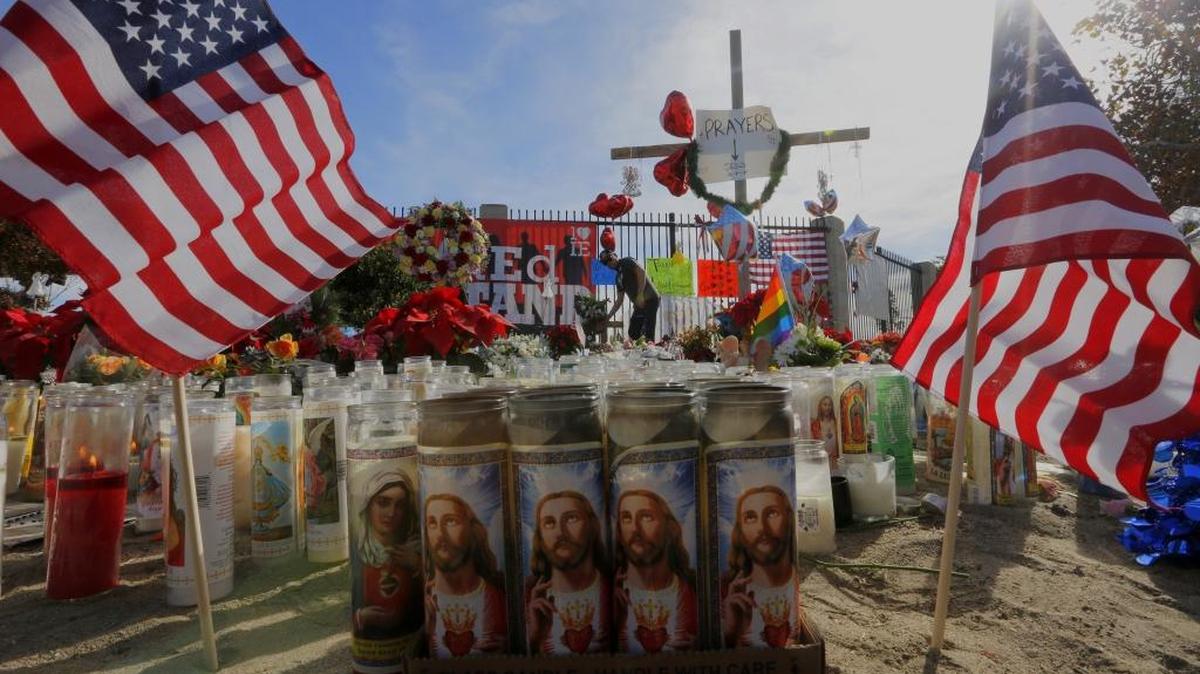 Monumento a las víctimas de la masacre de San Bernardino en California.