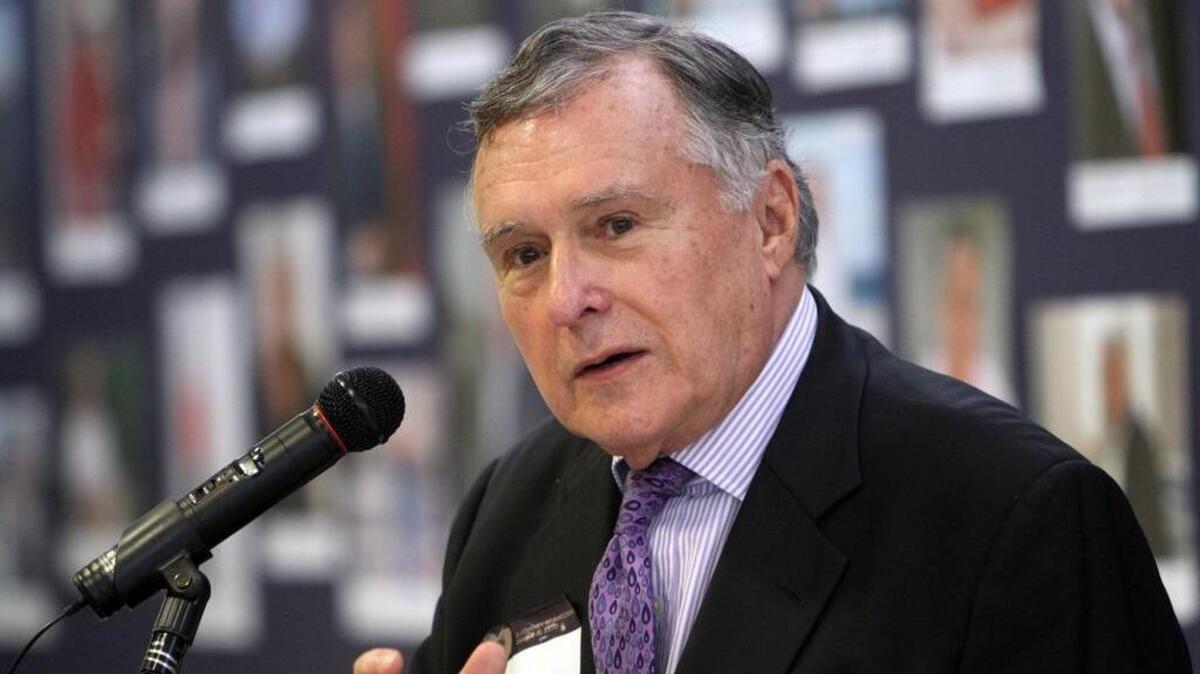 Maurice Ferré, ex alcalde de Miami, en una foto de archivo del 25 de febrero de 2013.