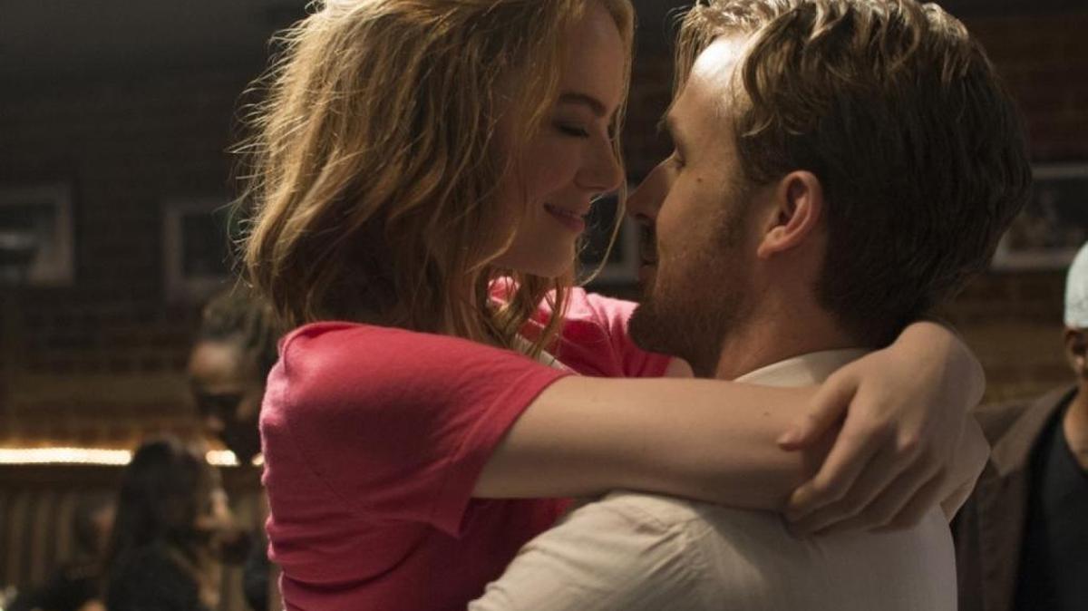 Emma Stone y Ryan Gosling en el filme musical ‘La La Land’.