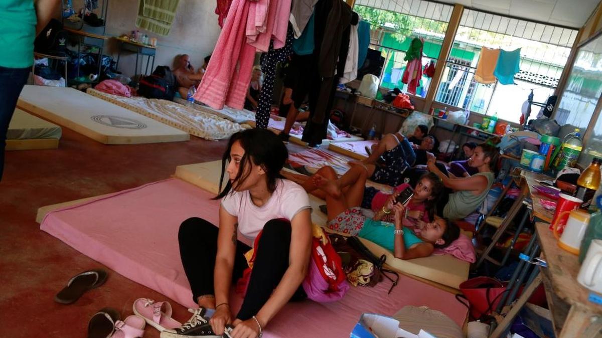 Migrantes cubanos en un refugio temporal en La Cruz, Costa Rica, el 12 de enero. Poco a poco, el viaje de los 8,000 cubanos varados en Centroamérica hacia Estados Unidos ya ha comenzado.