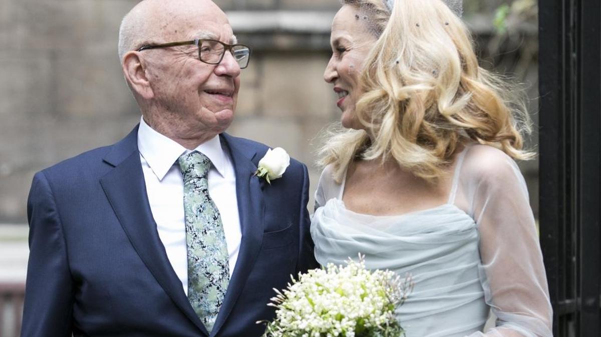 El magnate Rupert Murdoch, de 85 años, se casó con la ex modelo y ex esposa del rockero Mick Jagger, Jerry Hall, de 59 años, el 5 de marzo en St Brides Church, Londres.