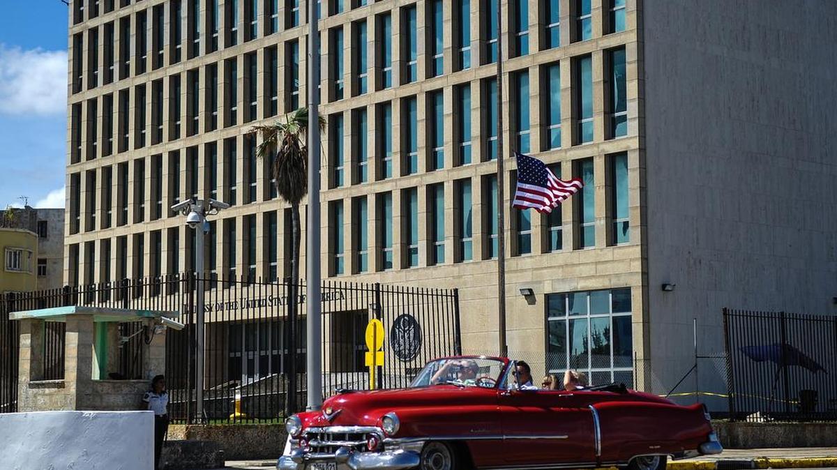El misterio de los ataques acústicos en la embajada norteamericana en La Habana han dado lugar a un retroceso en las relaciones entre Cuba y Estados Unidos.