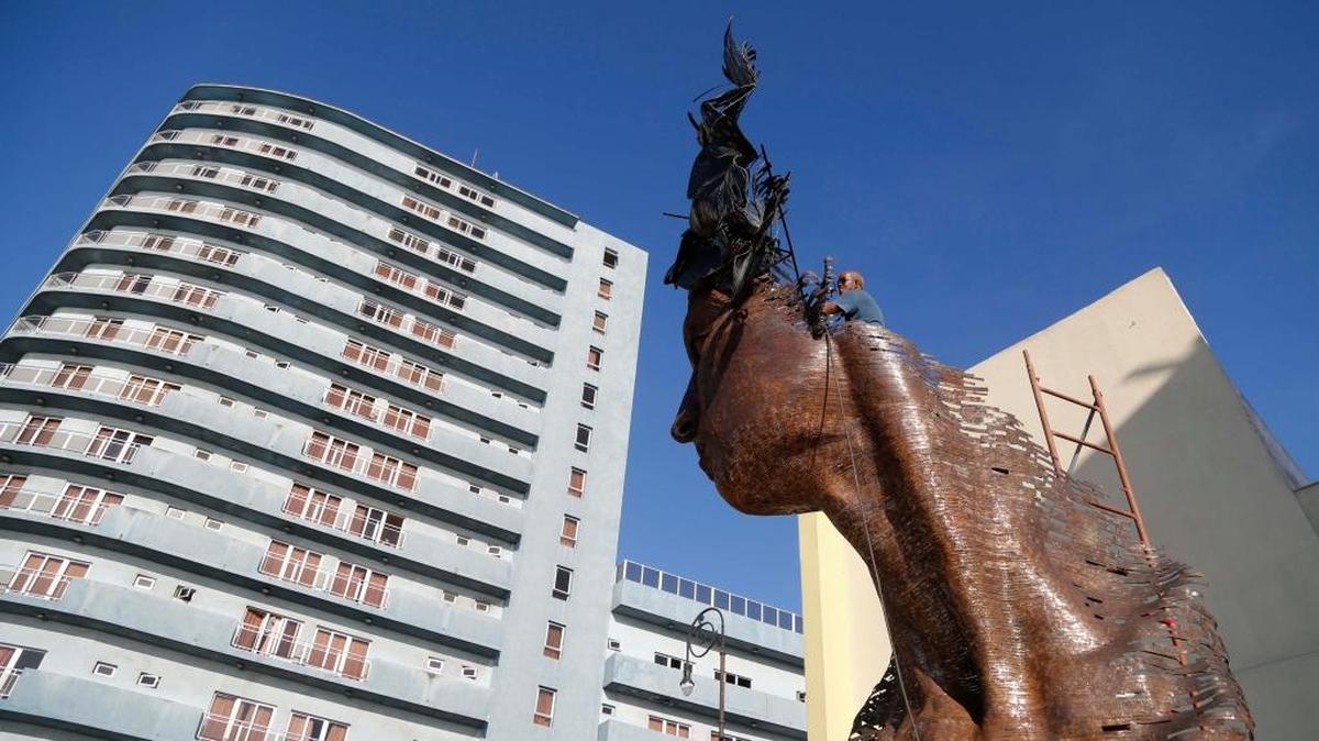 Primavera, una escultura dedicada a la mujer cubana, de Rafael San Juan, que se expuso durante la Bienal de La Habana, en mayo del 2015.