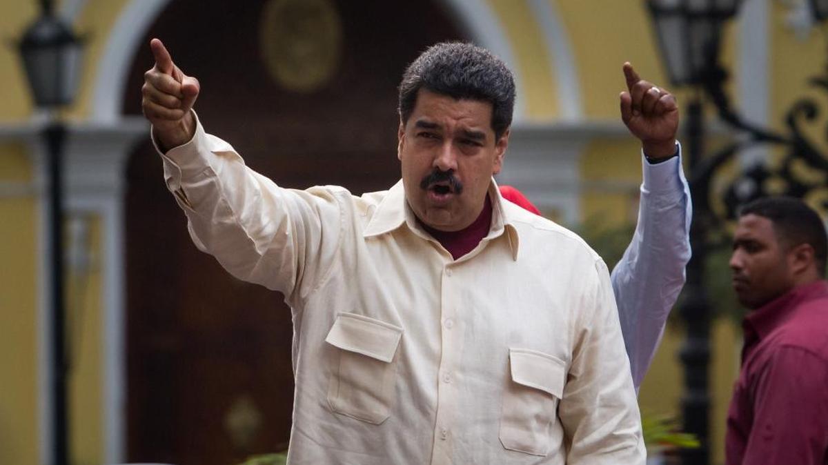 El presidente venezolano, Nicolás Maduro, participa en una marcha el pasado 19 de abril. Venezuela afronta una severa crisis económica y sufre el índice inflacionario más alto del mundo.