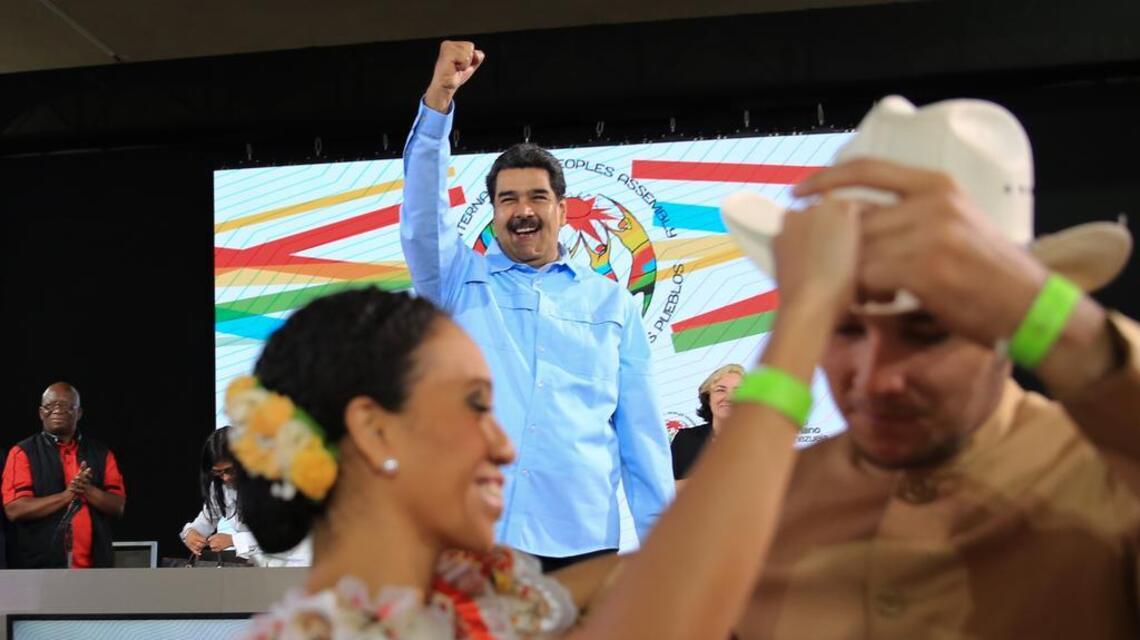 Nicolás Maduro baila en su velorio