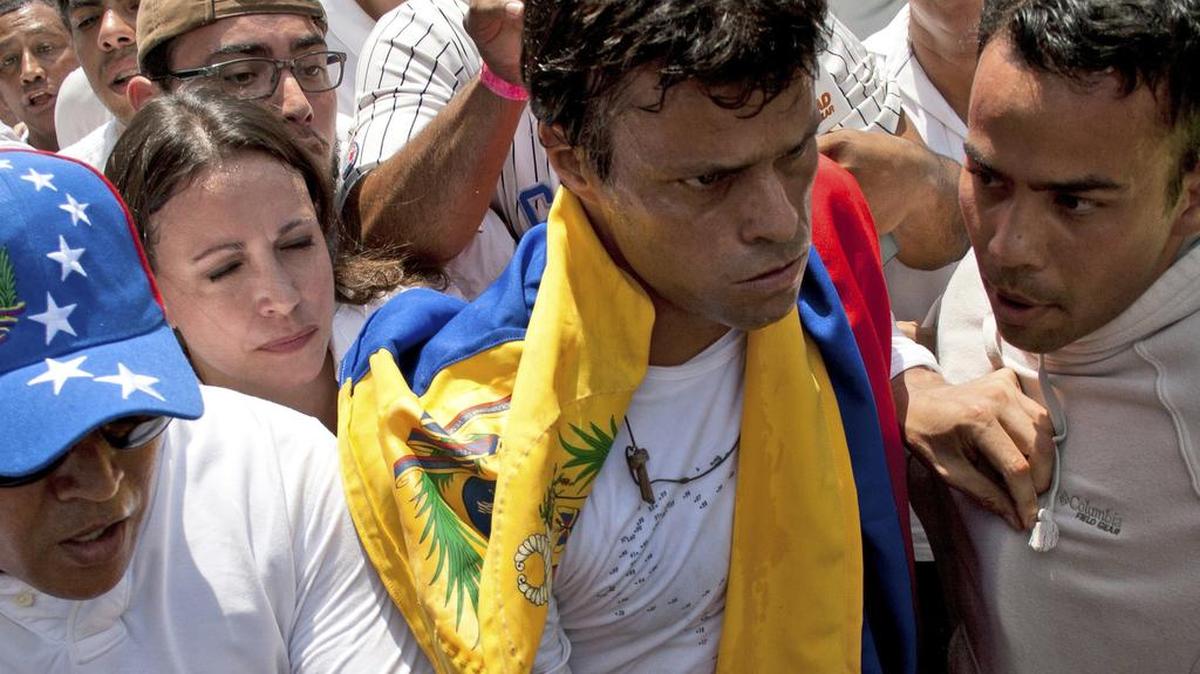 El líder opositor venezolano Leopoldo López está en prisión desde su arresto en febrero del 2014.