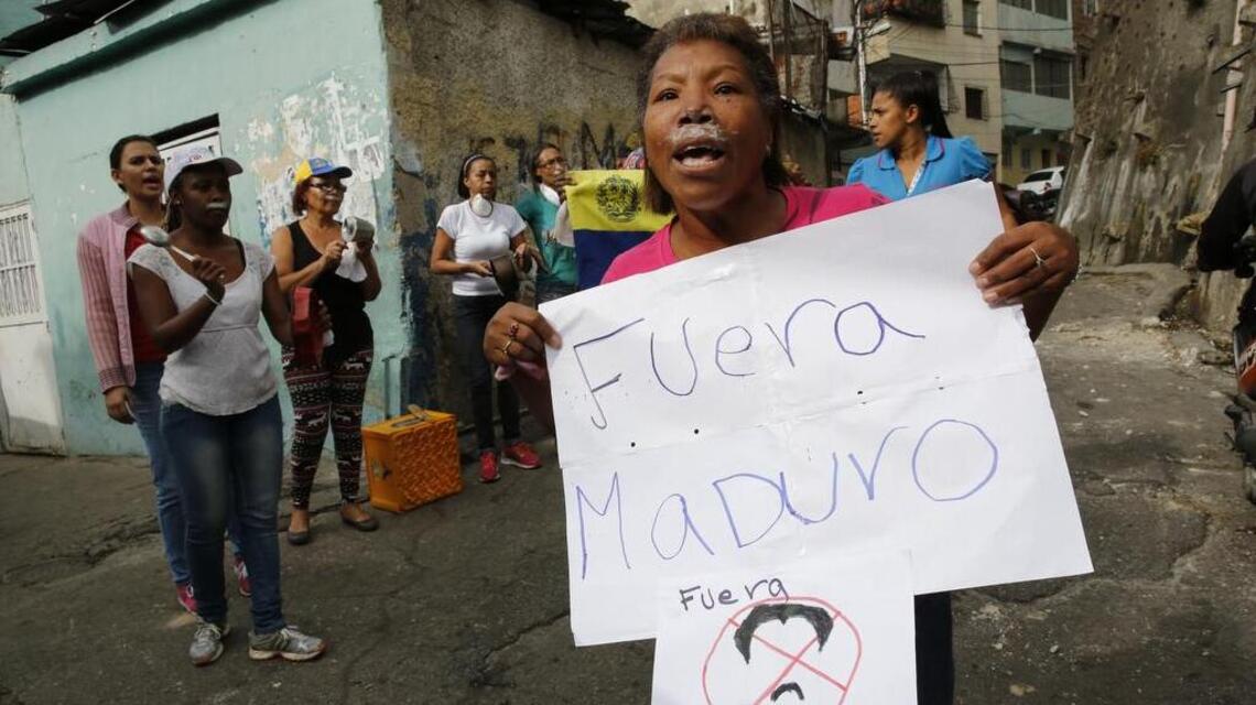 Maduro, contra la pared