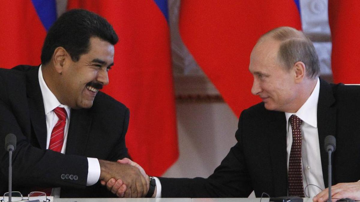 El gobernante de Venezuela, Nicolás Maduro y su homólogo ruso, Vladimir Putin, durante su encuentro en julio del 2013 en Moscú.