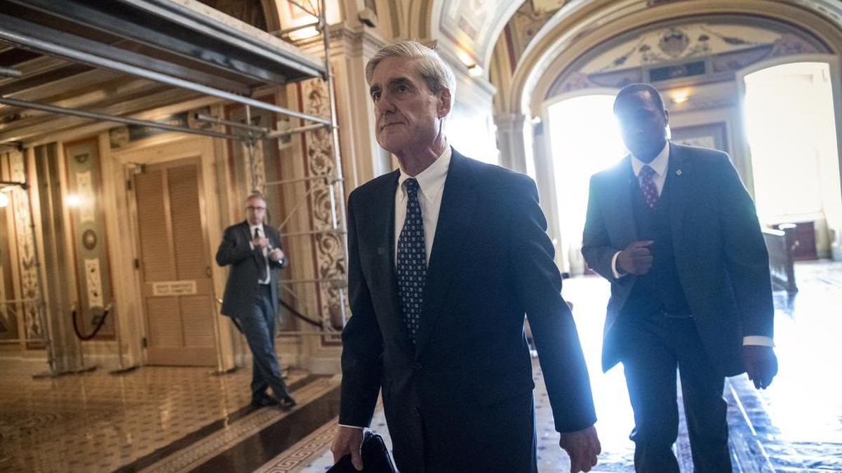 El ex director del FBI Robert Mueller dirige una investigación sobre la injerencia rusa en las elecciones de EEUU en 2016. En esa pesquisa, Michael Flynn, ex asesor de seguridad nacional, se declaró culpable de mentir al FBI.