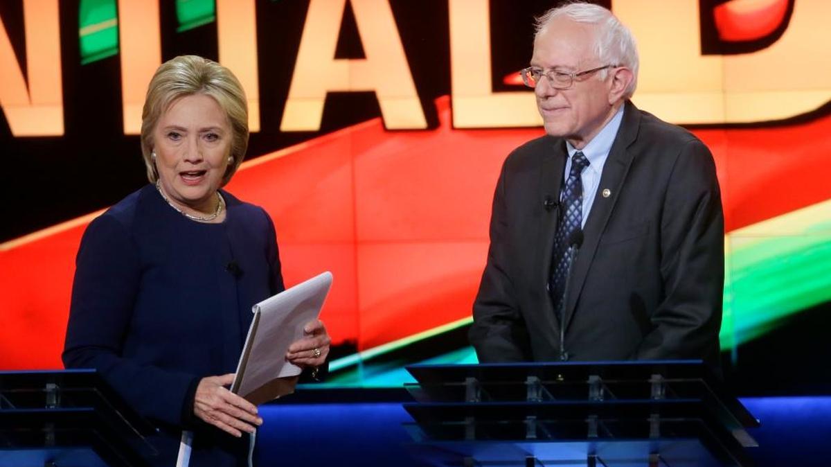 Los candidatos presidenciales demócratas Hillary Clinton y Bernie Sanders debatirán este miércoles por la noche en Miami.
