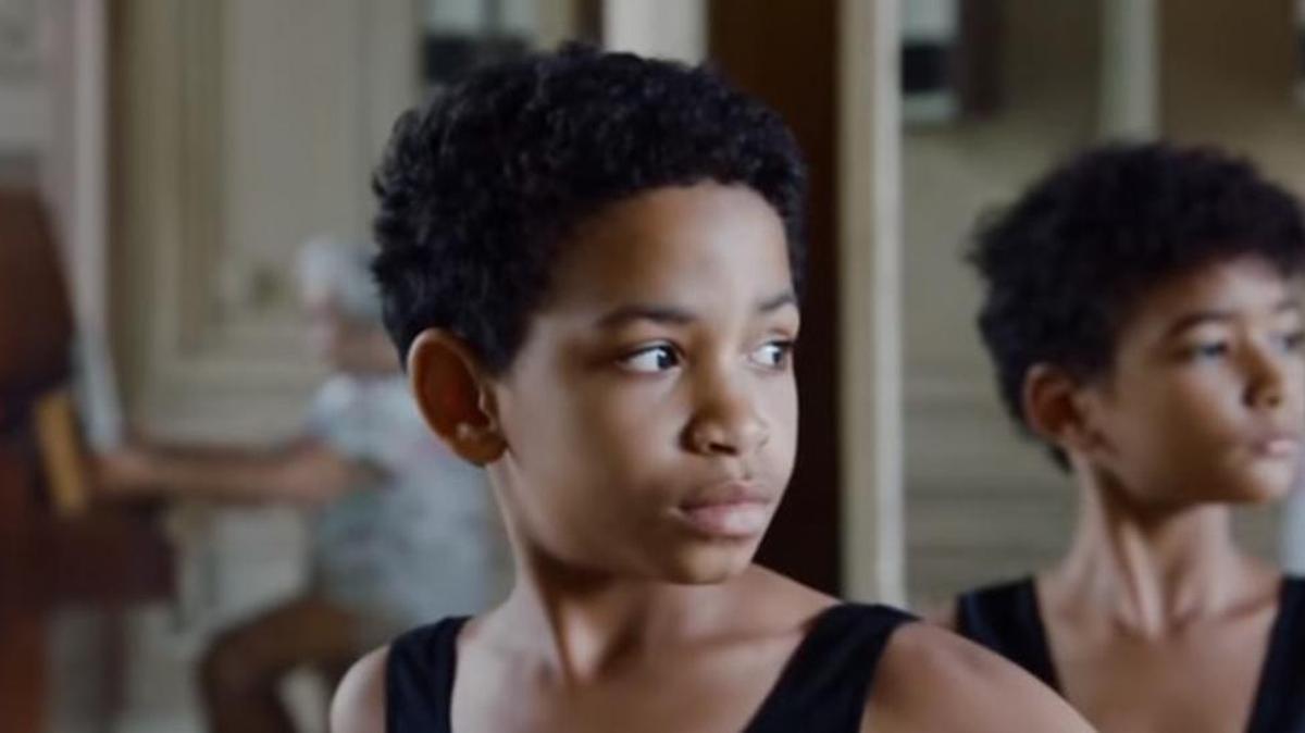 Escena de la película “Yuli”, dirigida por la cineasta española Icíar Bollaín, que cuenta la historia del gran bailarín cubano Carlos Acosta.