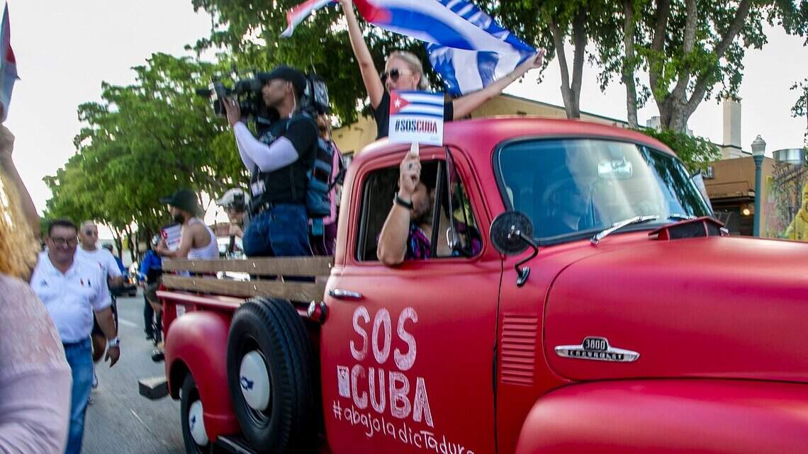 La revolución #SOSCuba crece en las redes sociales y el régimen no puede detenerla | Opinión