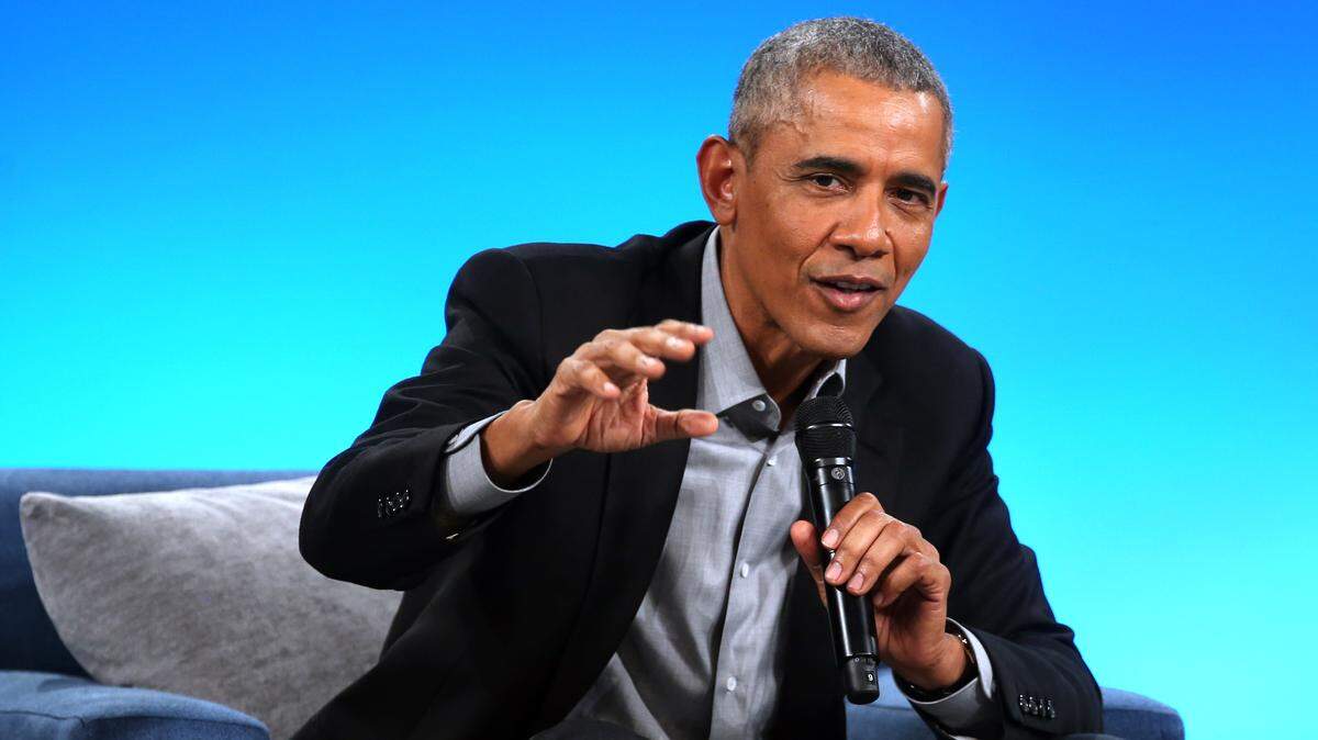 El ex presidente Barack Obama participa en la cumbre organizada por su fundación el 19 de noviembre en Chicago.