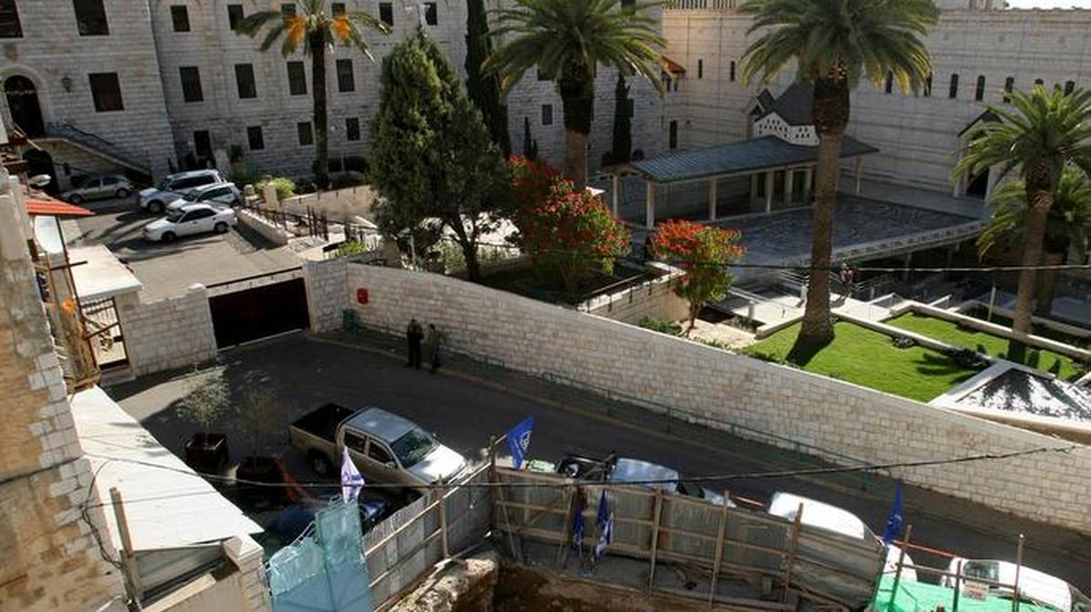 La Iglesia de la Anuncación se destaca en la ciudad de Nazaret, en el norte de Israel.