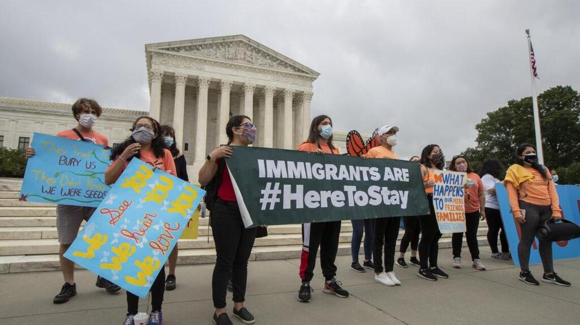 USCIS pone en marcha directriz de rechazar y no recibir nuevas solicitudes de DACA