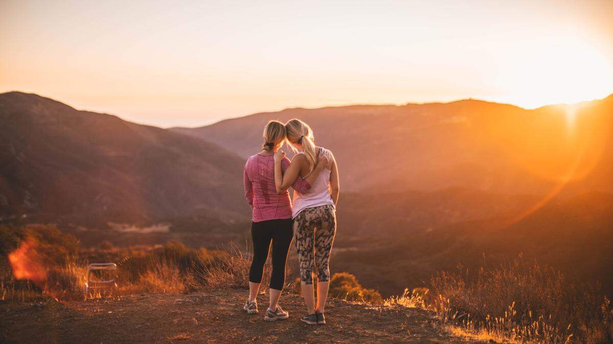 El respecto y el saber escuchar son valores importantes para desarrollar una buena relación entre madres e hijas, y también entre padres e hijos.