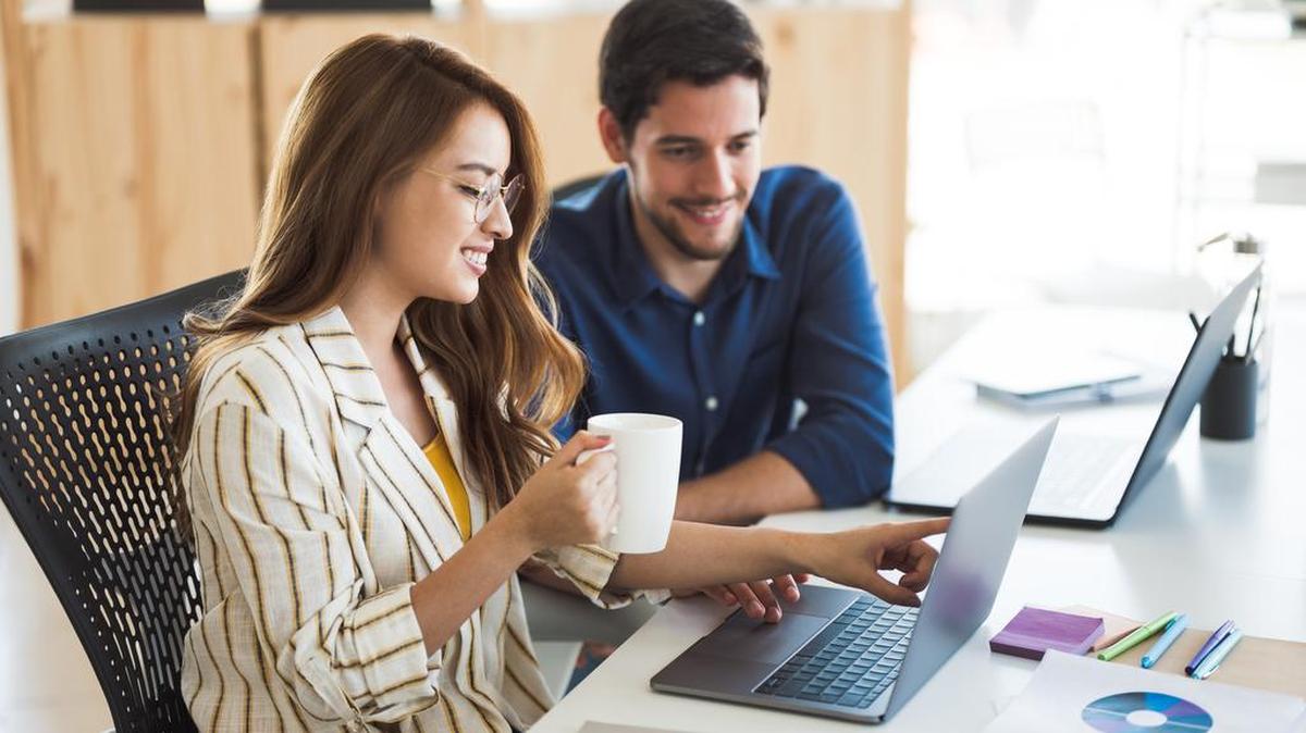 En América Latina, el 57 por ciento de las empresas en general tienen menos del 30 por ciento de mujeres con cargos directivos, en comparación con el 74 por ciento de empresas en el mundo.