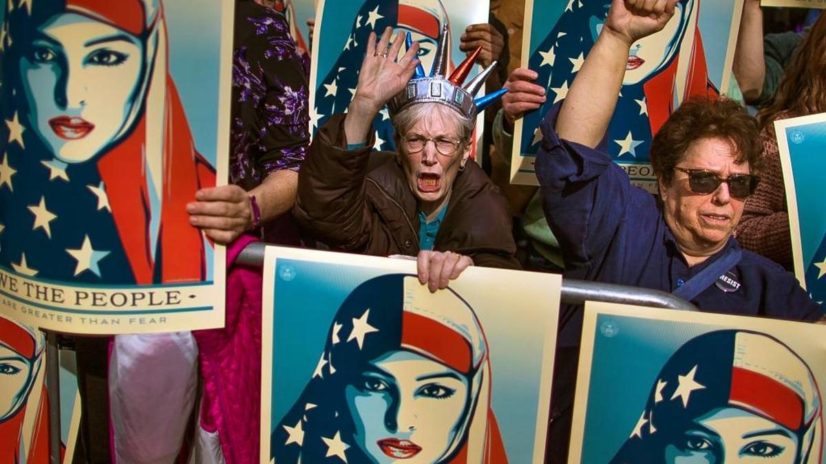 Una protesta contra la orden ejecutiva del presidente Trump para prohibir que residentes de países musulmanes viajen a EEUU, en febrero, en Times Square.