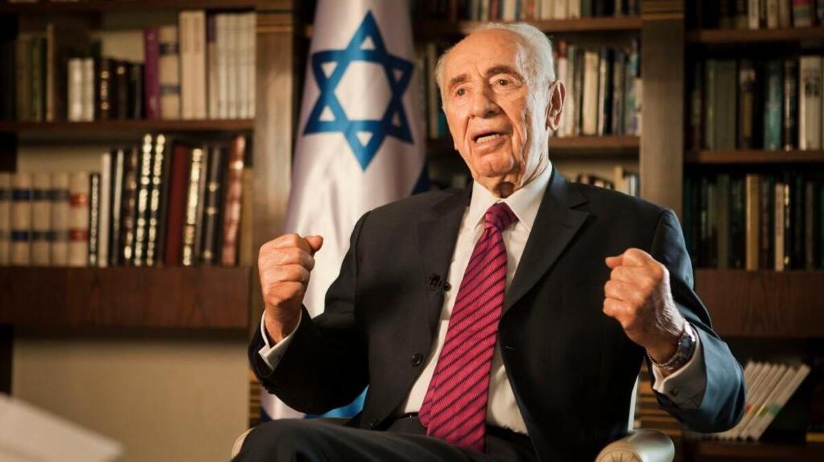 El presidente israelí Shimon Peres habla con la prensa eu su casa en Jerusalén, en el 2014. Peres falleció en la madrugada de este miércoles.
