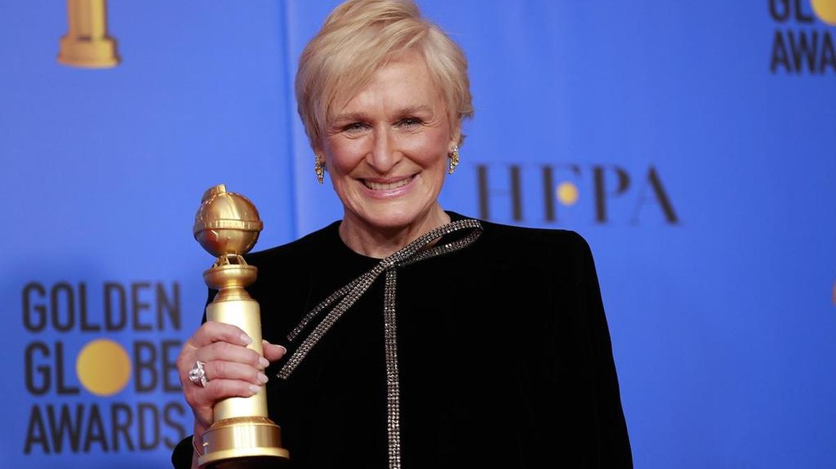 La actriz Glenn Close recibió un Globo de Oro por su actuación en “The Wife”.